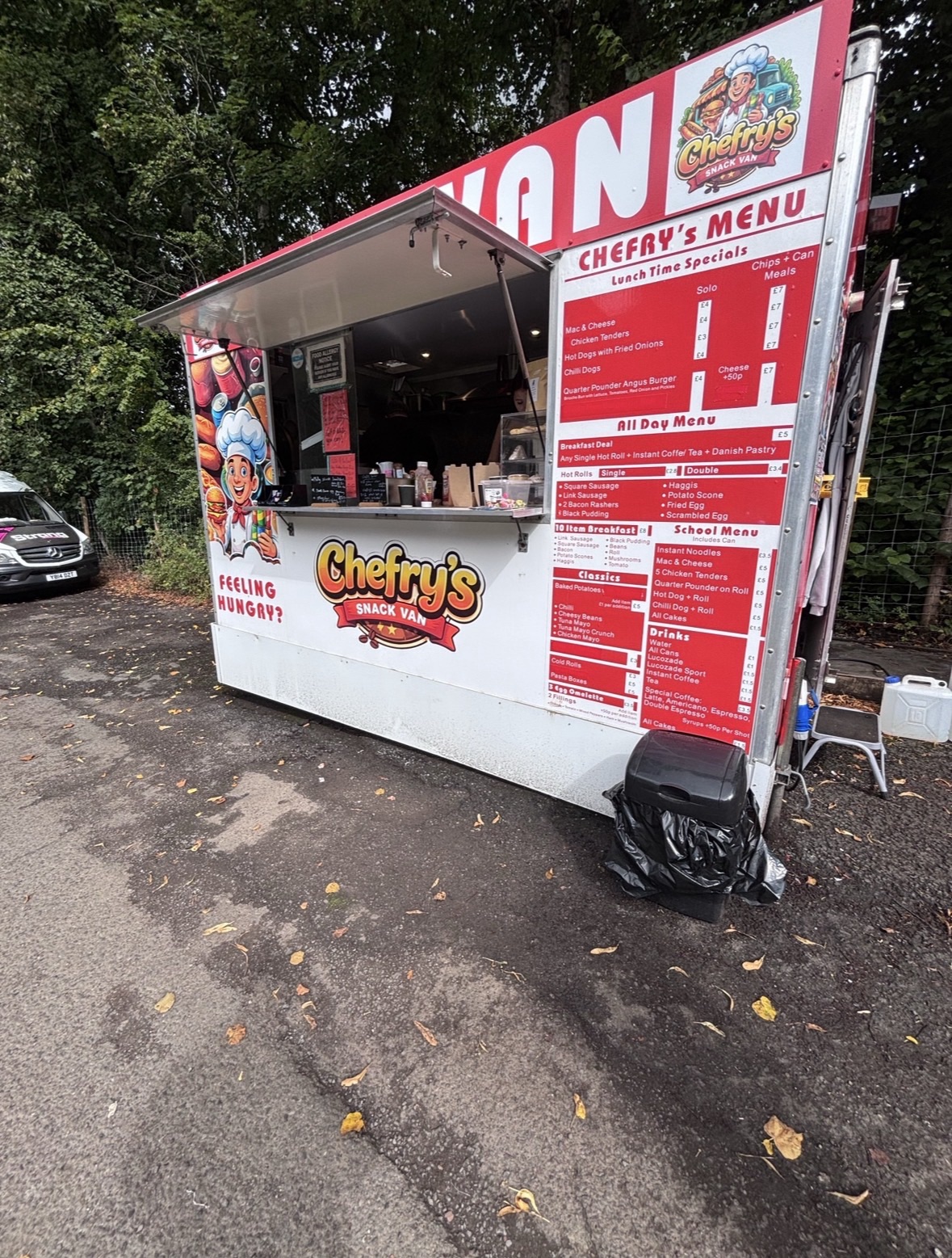 Chefry’s Snack Van Busby Review – Philly Cheesesteak & Spicy Chicken Burger